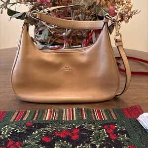 Coach Beige Leather Shoulder Bag